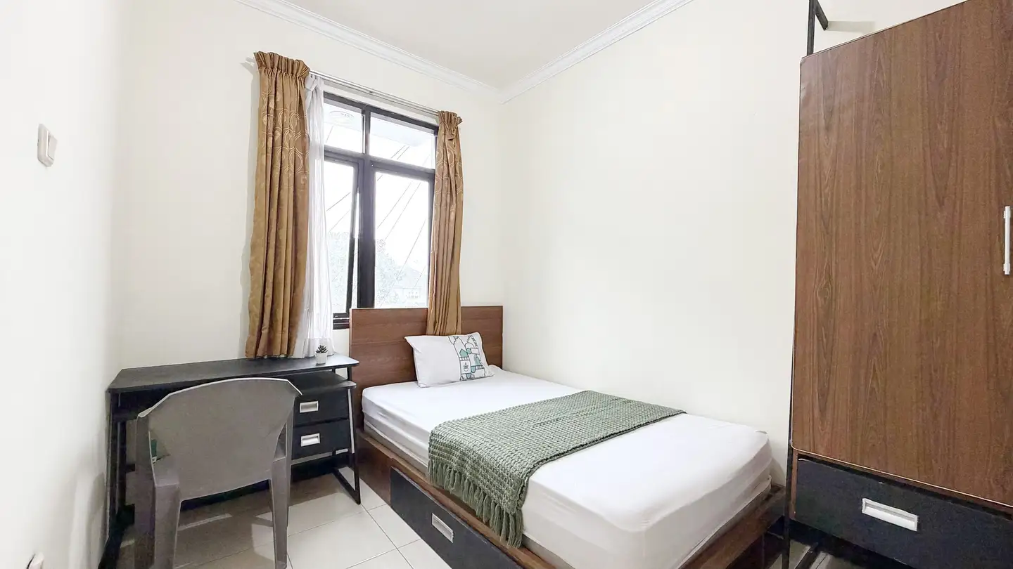 Kamar 2-E